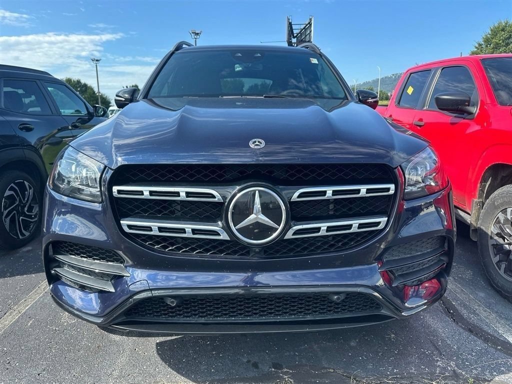 Used 2022 Mercedes-Benz GLS 450 4MATIC image 2