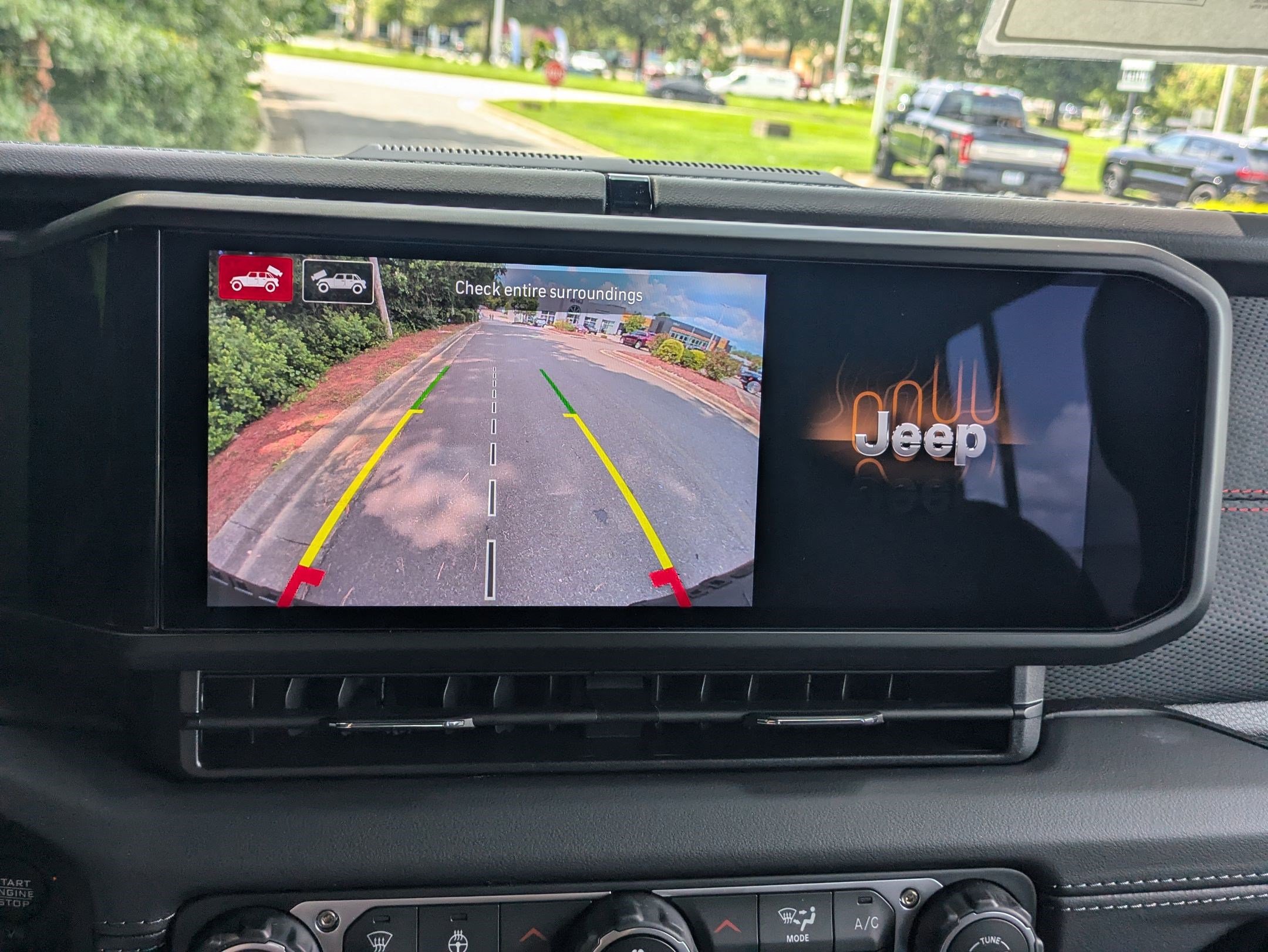New 2025 Jeep Wrangler Unlimited Rubicon image 14
