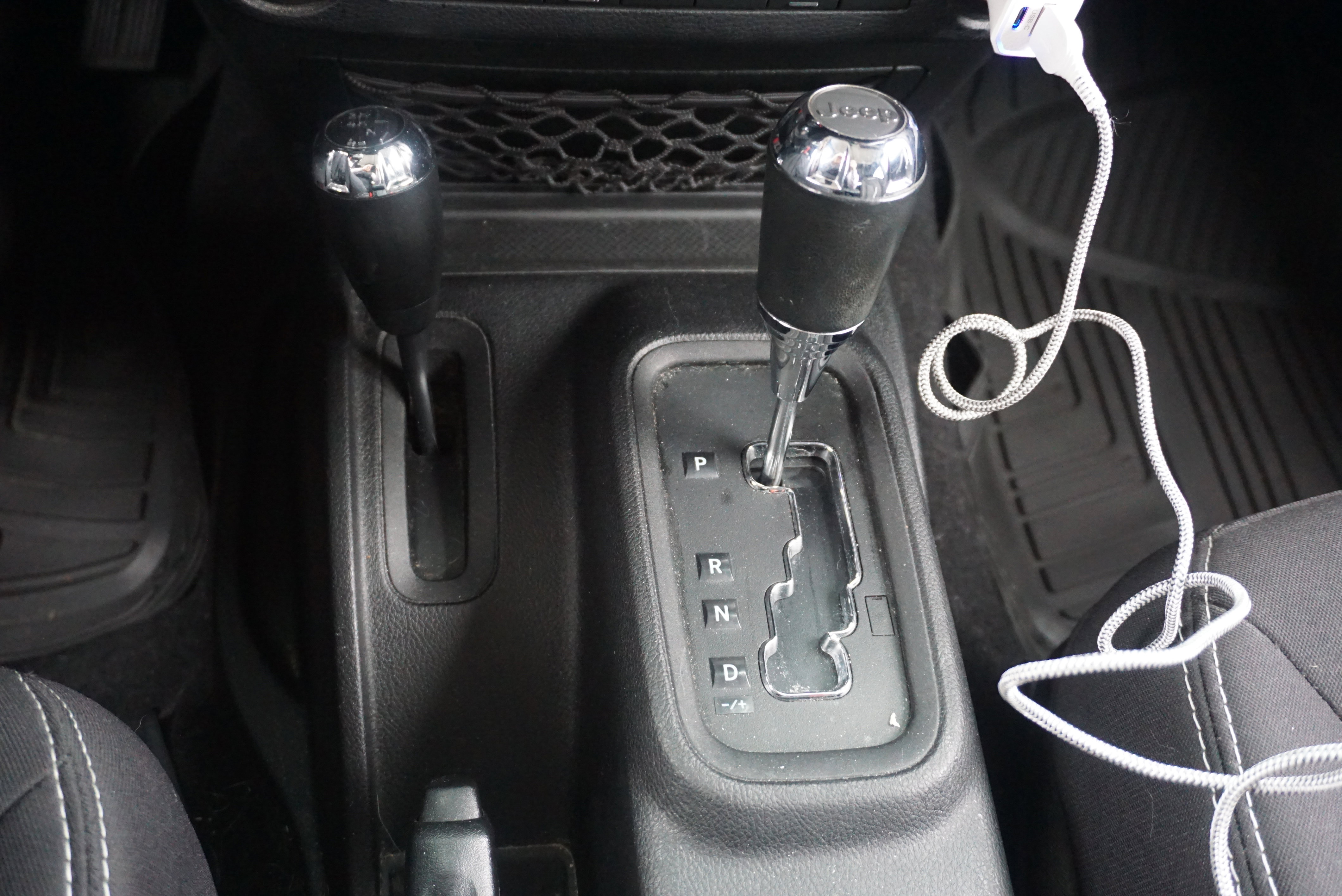 Used 2014 Jeep Wrangler Rubicon image 11