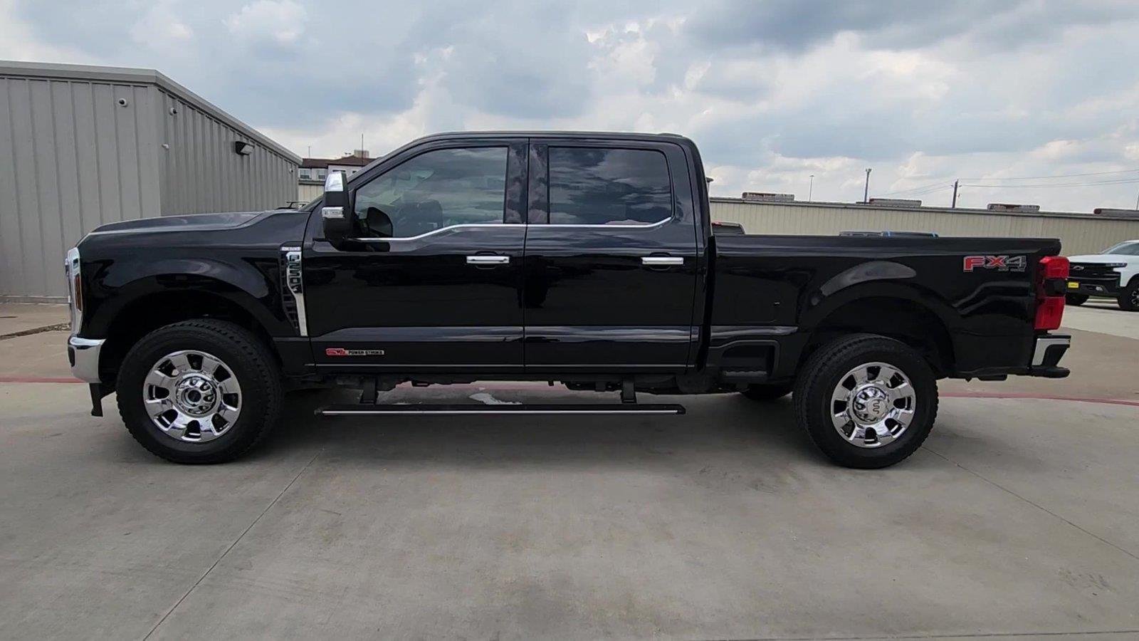 Used 2025 Ford F250 King Ranch w/ Chrome Package AWD/4WD image 35