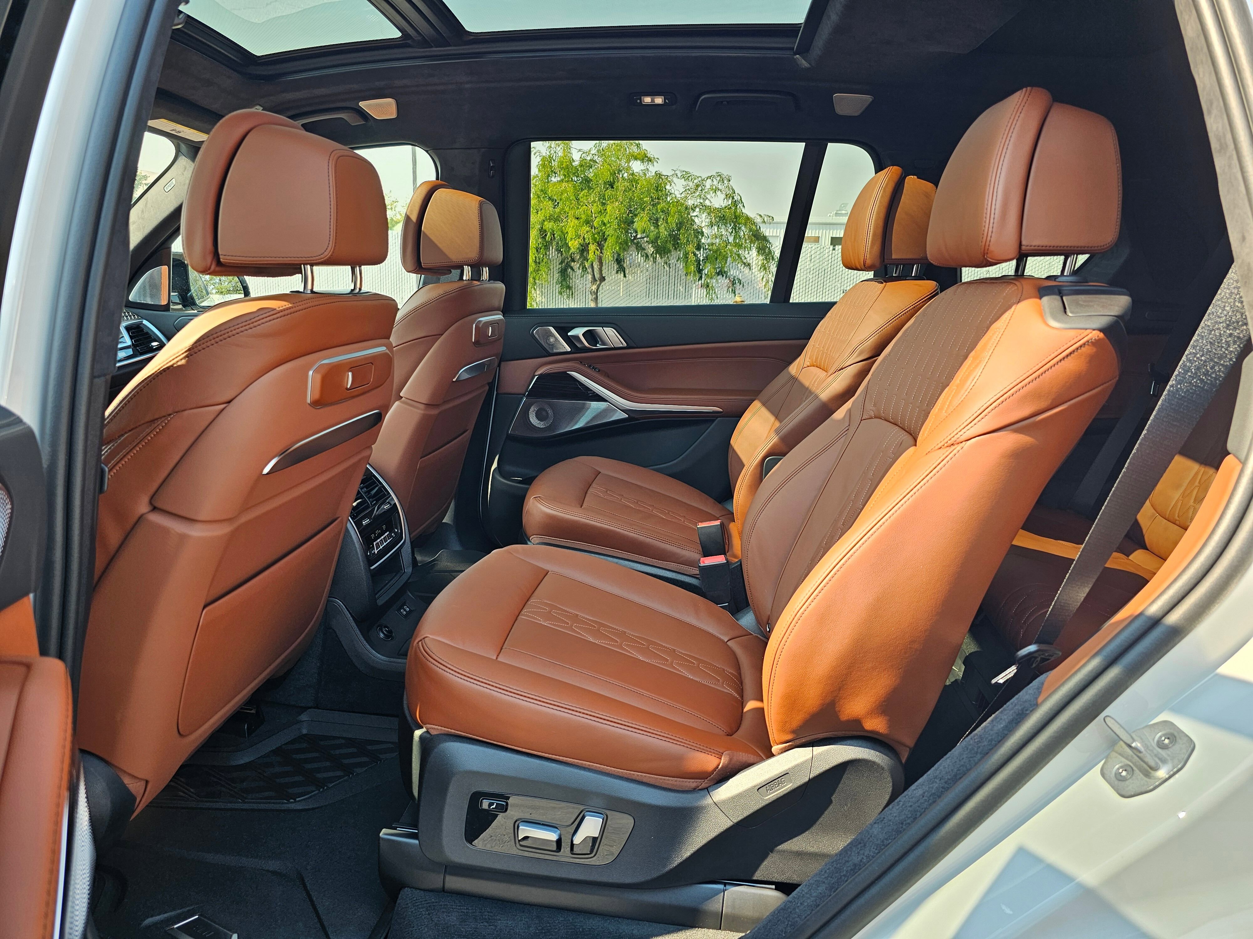 New 2026 BMW X7 M60i image 13