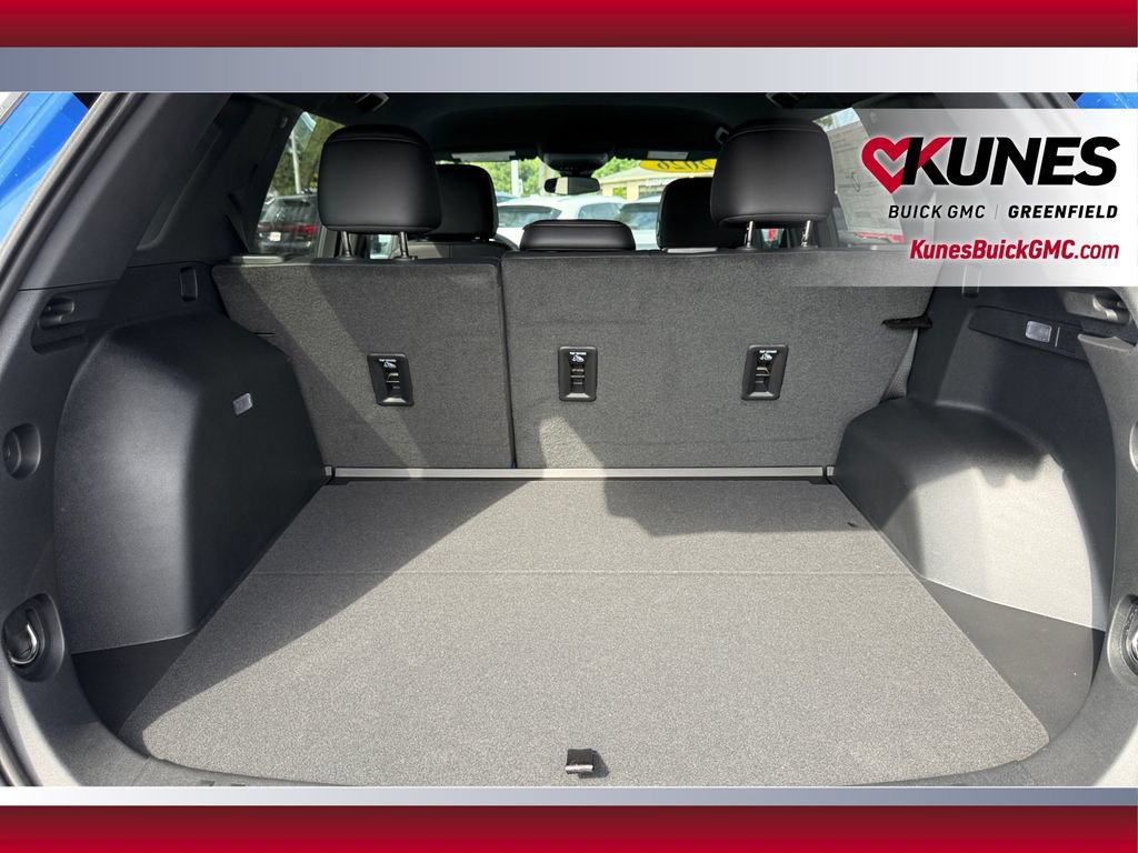 New 2026 GMC Terrain AT4 w/ Convenience Package III AWD/4WD image 32
