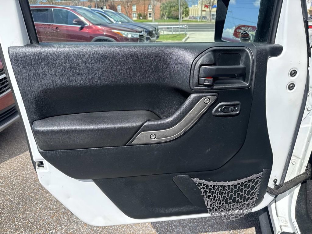 Used 2018 Jeep Wrangler Unlimited Sport S image 20