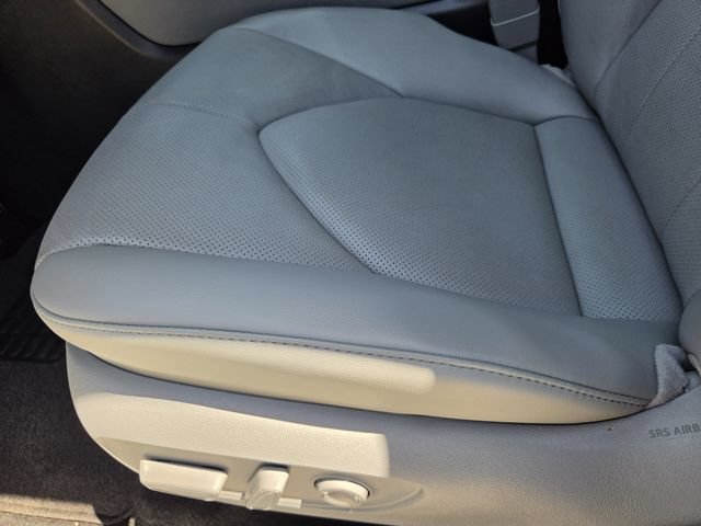 Certified 2026 Toyota Highlander Limited AWD/4WD image 21