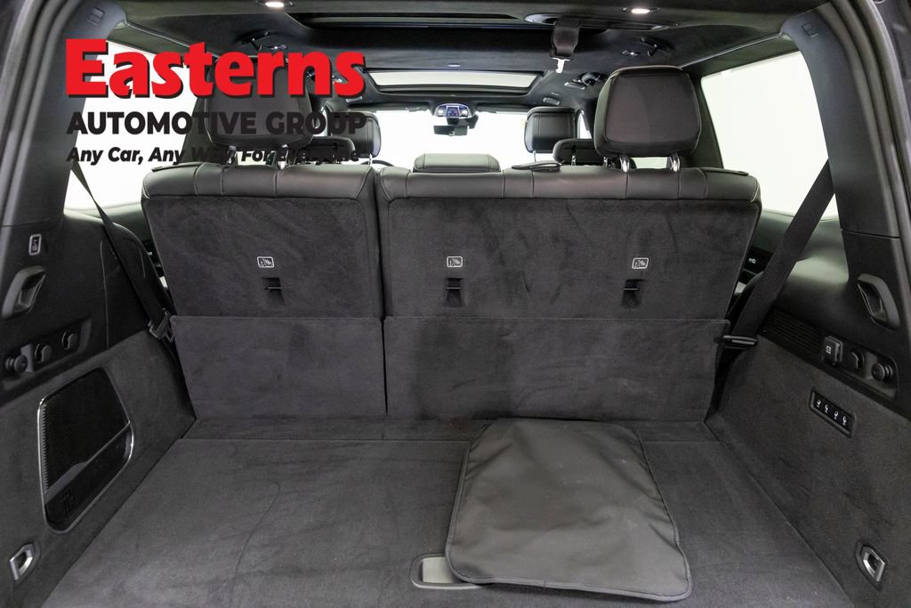 Used 2024 Jeep Grand Wagoneer Series II w/ Quick Order Packagew 28T AWD/4WD image 9