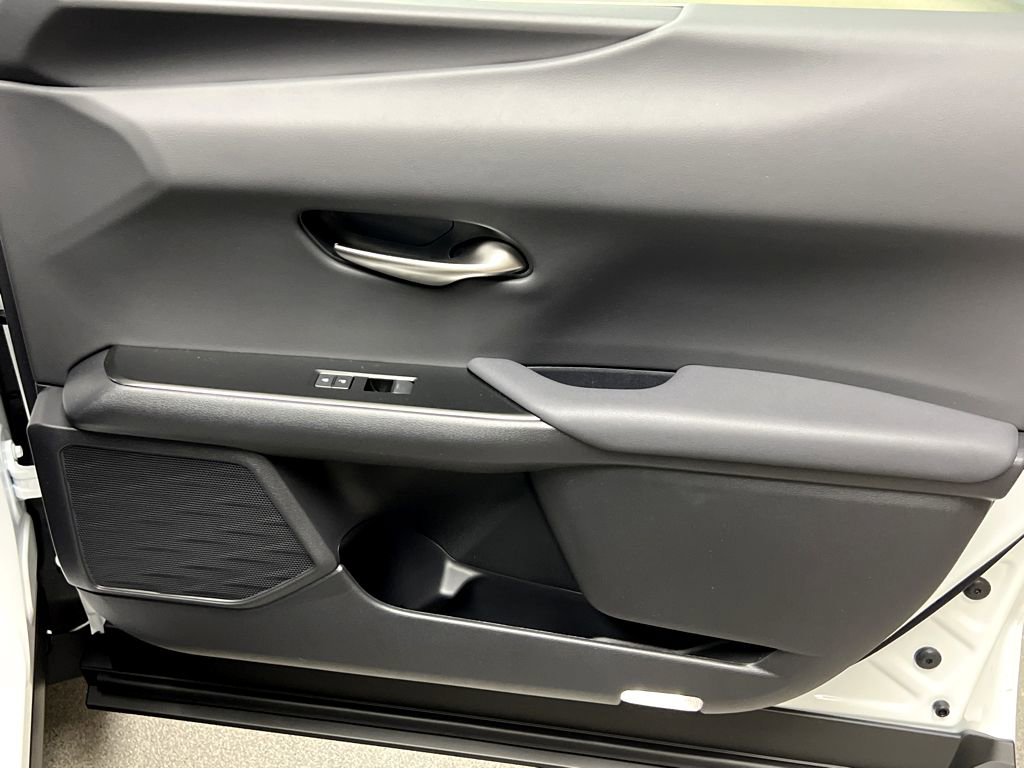 New 2026 Lexus UX 300h AWD image 24