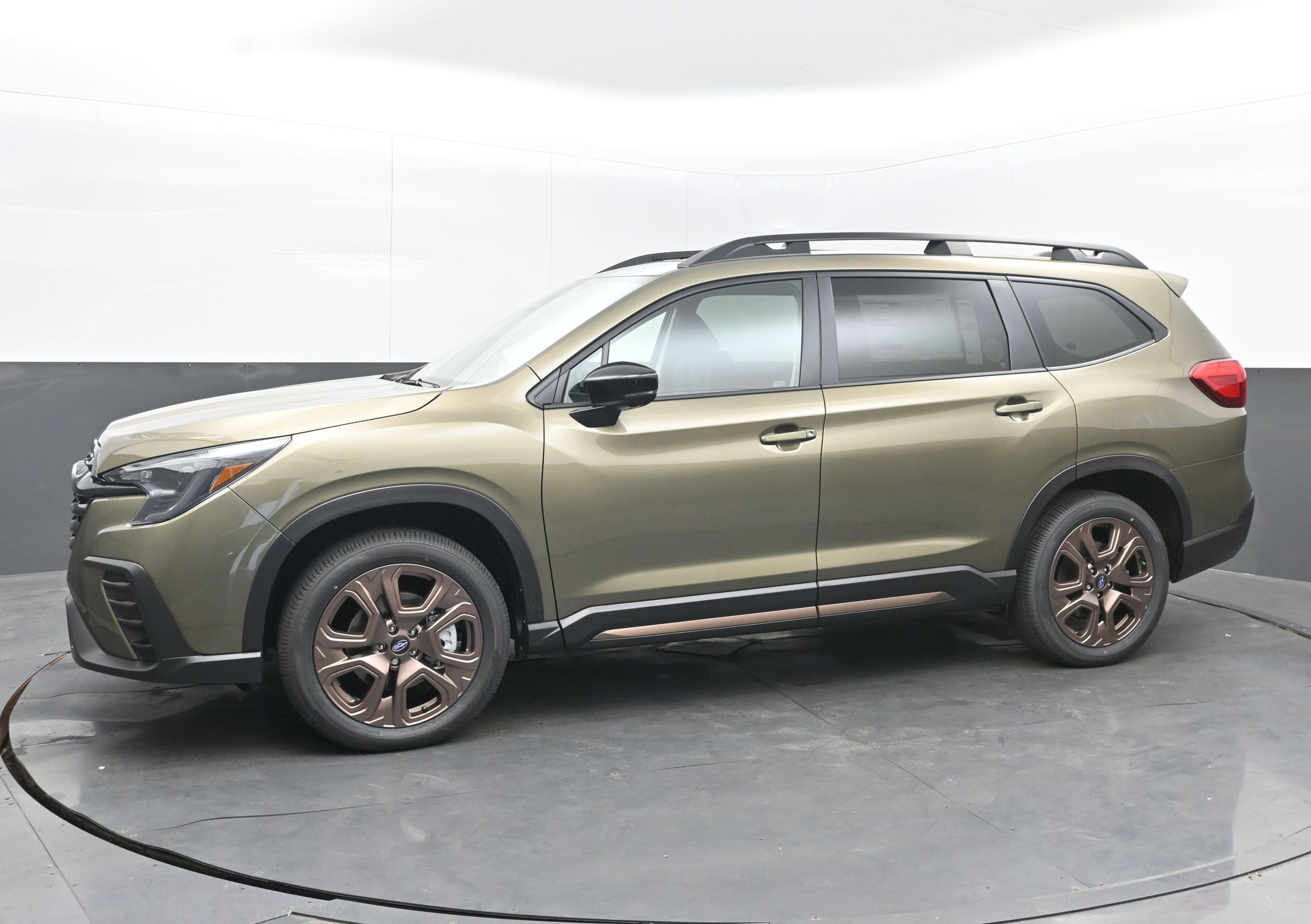 New 2025 Subaru Ascent Bronze Edition image 4