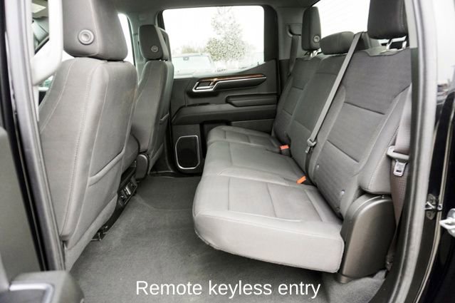 Used 2023 GMC Sierra 1500 SLE image 7