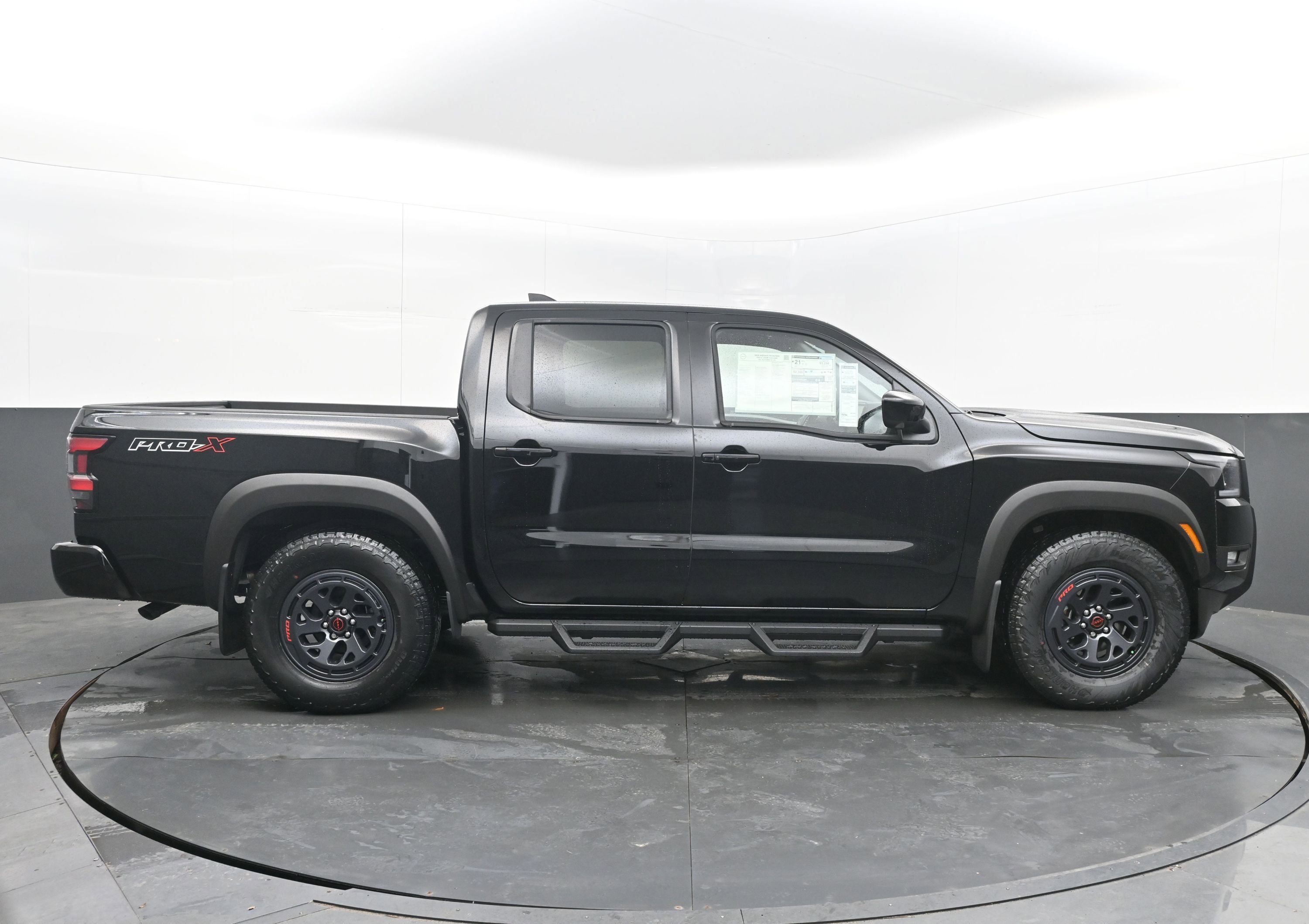 New 2026 Nissan Frontier Pro-X w/ Pro-X Convenience Package image 8