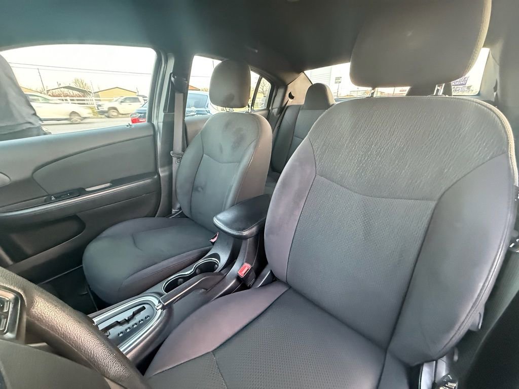 Used 2012 Chrysler 200 LX image 14