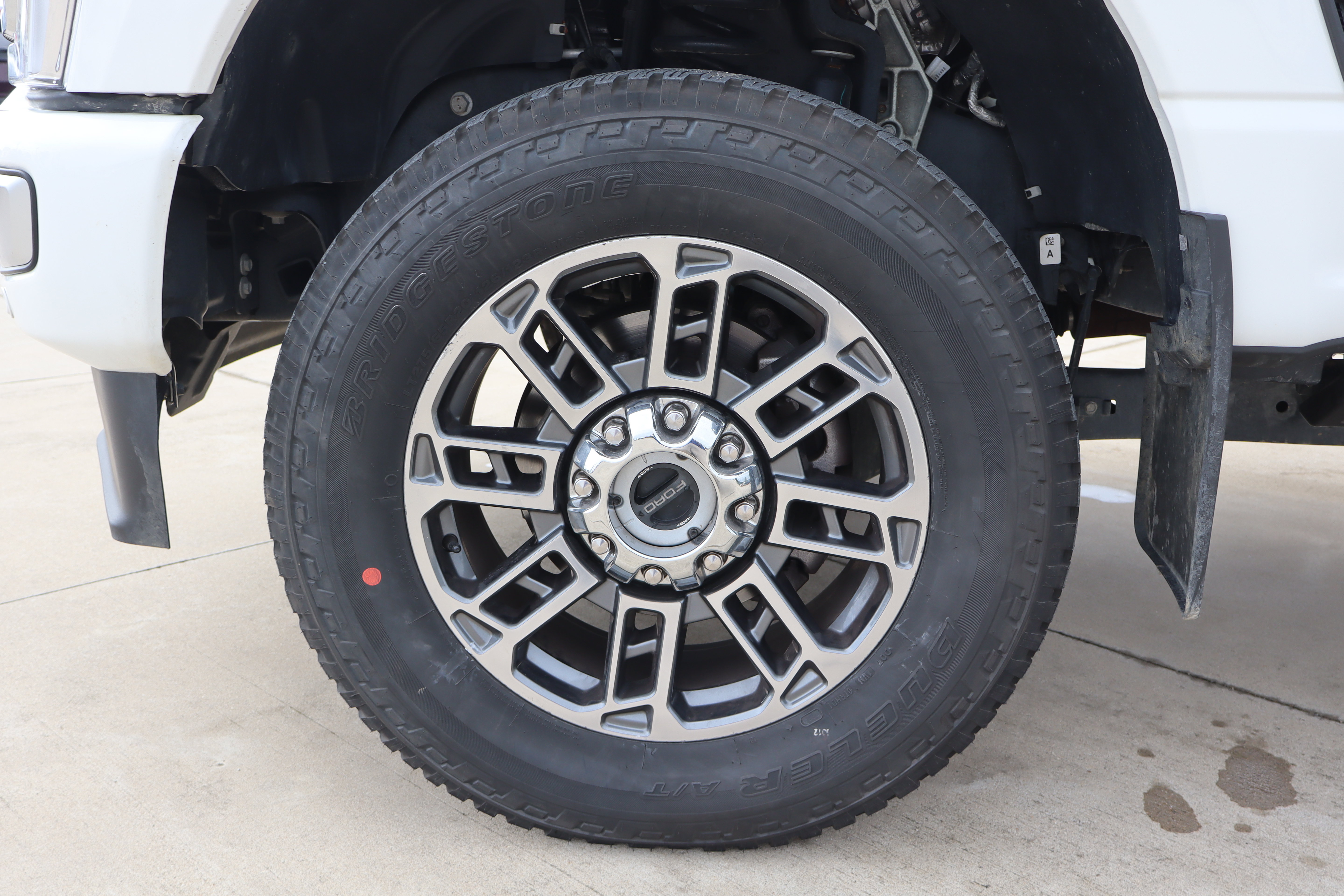 Used 2024 Ford F350 Limited w/ FX4 Off-Road Package AWD/4WD image 35