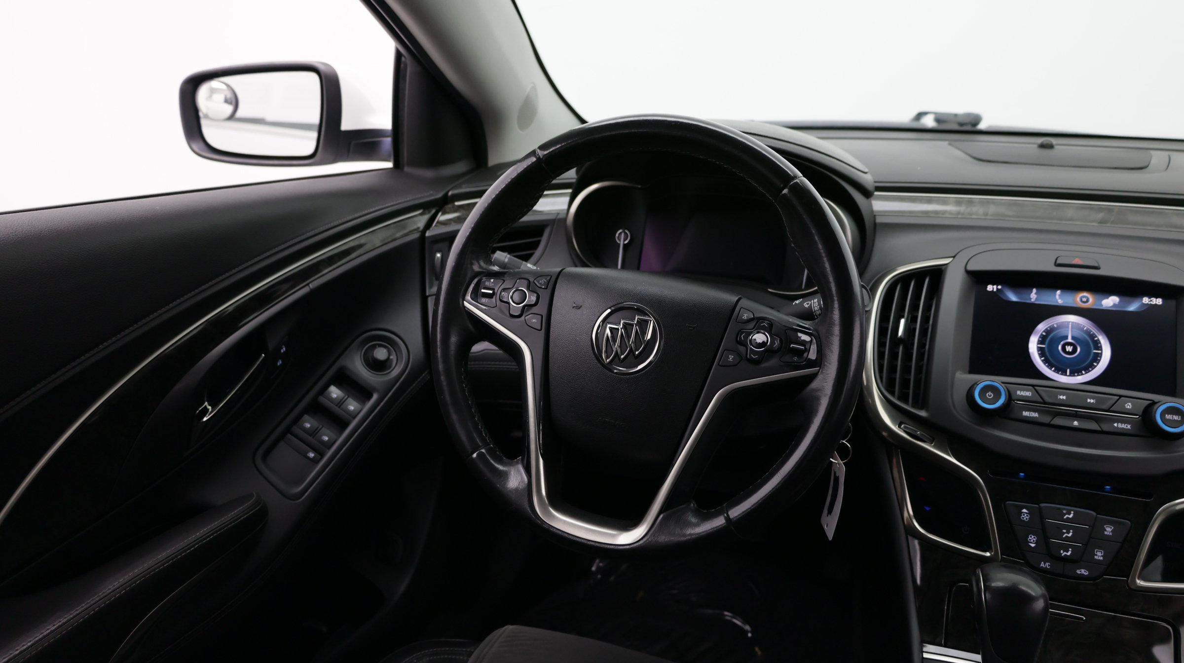Used 2016 Buick LaCrosse FWD image 27