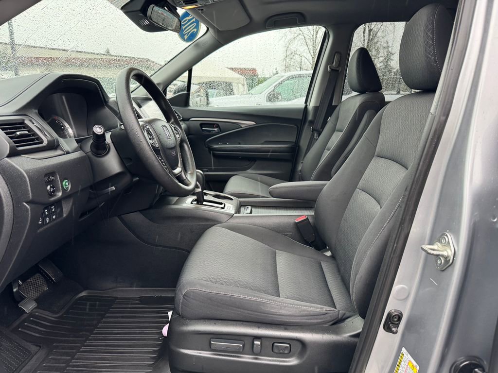 Used 2018 Honda Ridgeline Sport image 18