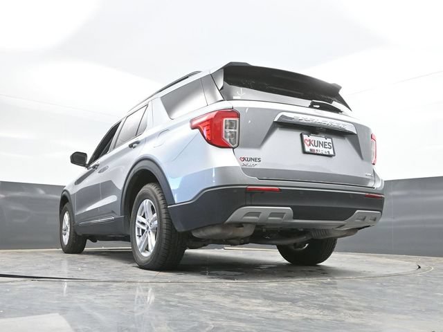Used 2024 Ford Explorer XLT w/ Equipment Group 202A AWD/4WD image 50