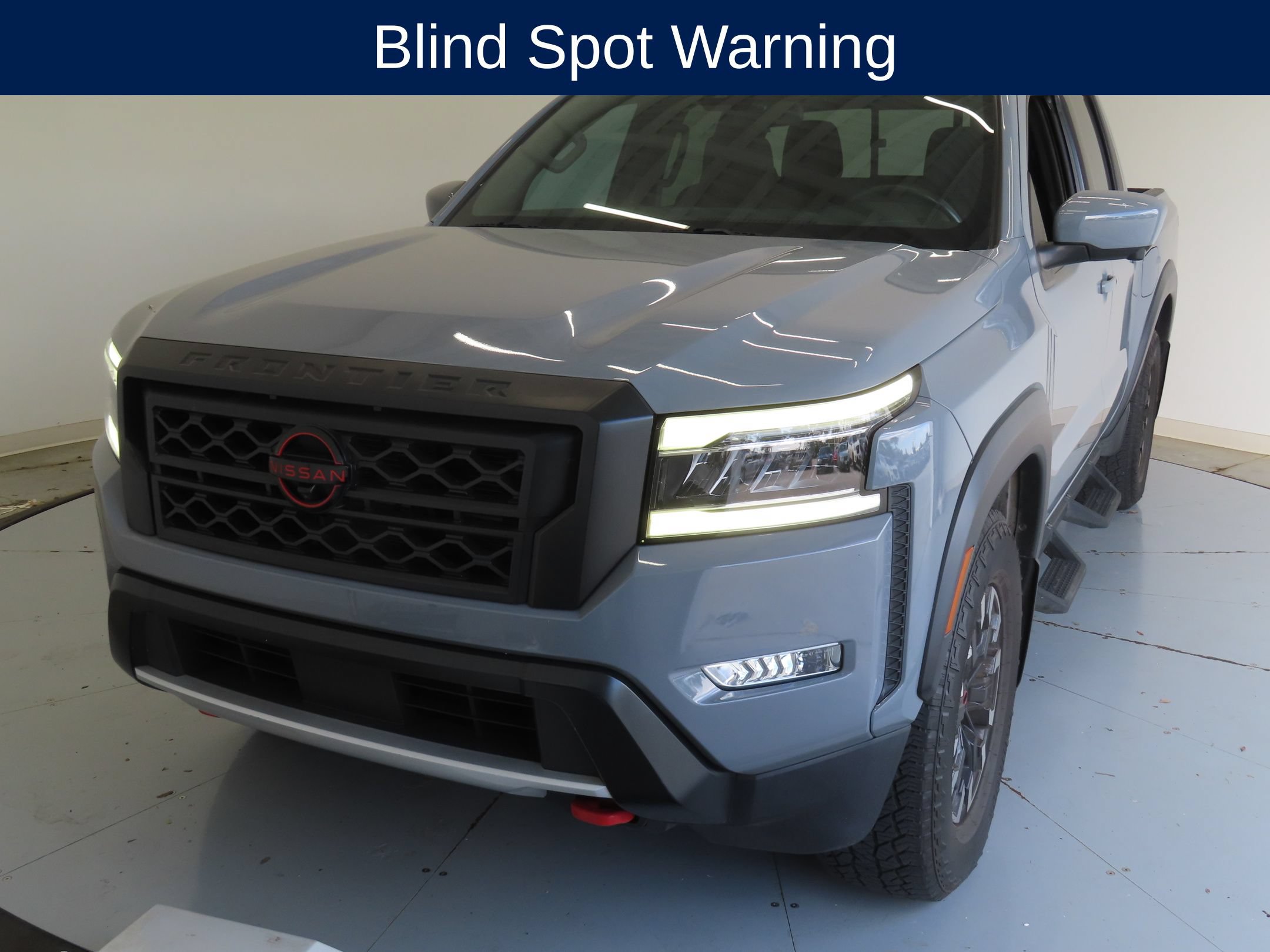 Used 2022 Nissan Frontier Pro-X RWD image 8