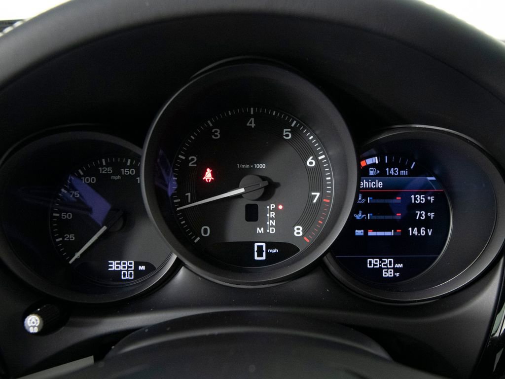 Certified 2026 Porsche Macan AWD/4WD image 23