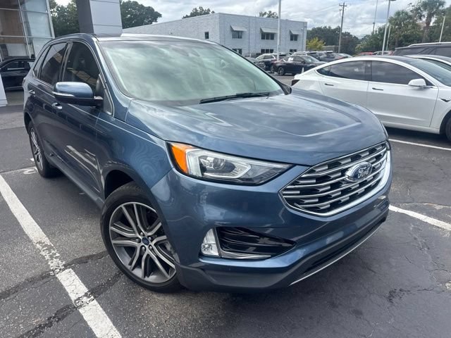 Used 2019 Ford Edge Titanium FWD image 2