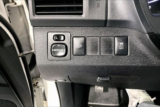 Used 2016 Toyota Venza AWD image 16