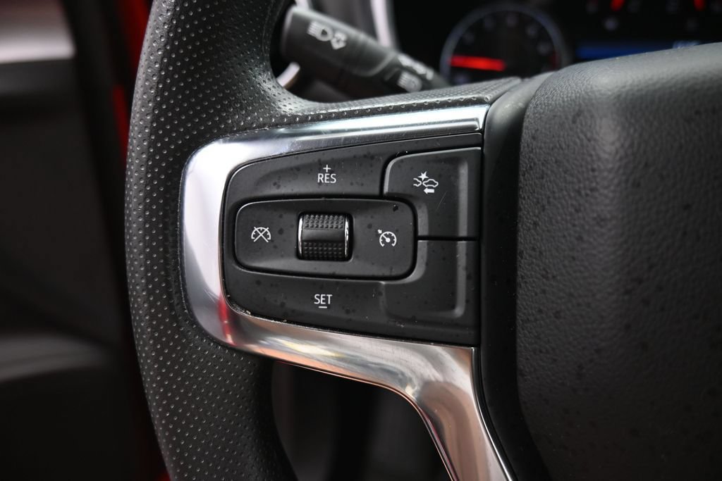 Used 2025 Chevrolet Blazer LT FWD image 14