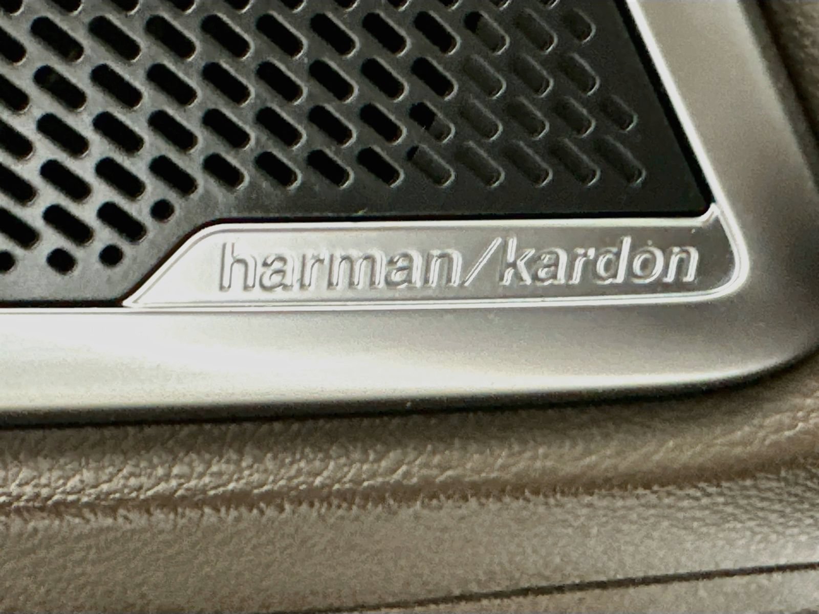 Used 2020 Kia Telluride SX AWD/4WD image 19