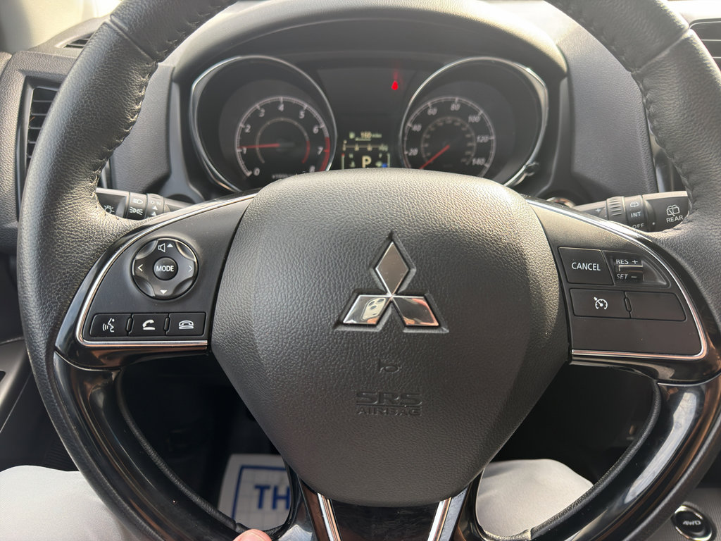 Used 2024 Mitsubishi Outlander Sport SE AWD/4WD image 19