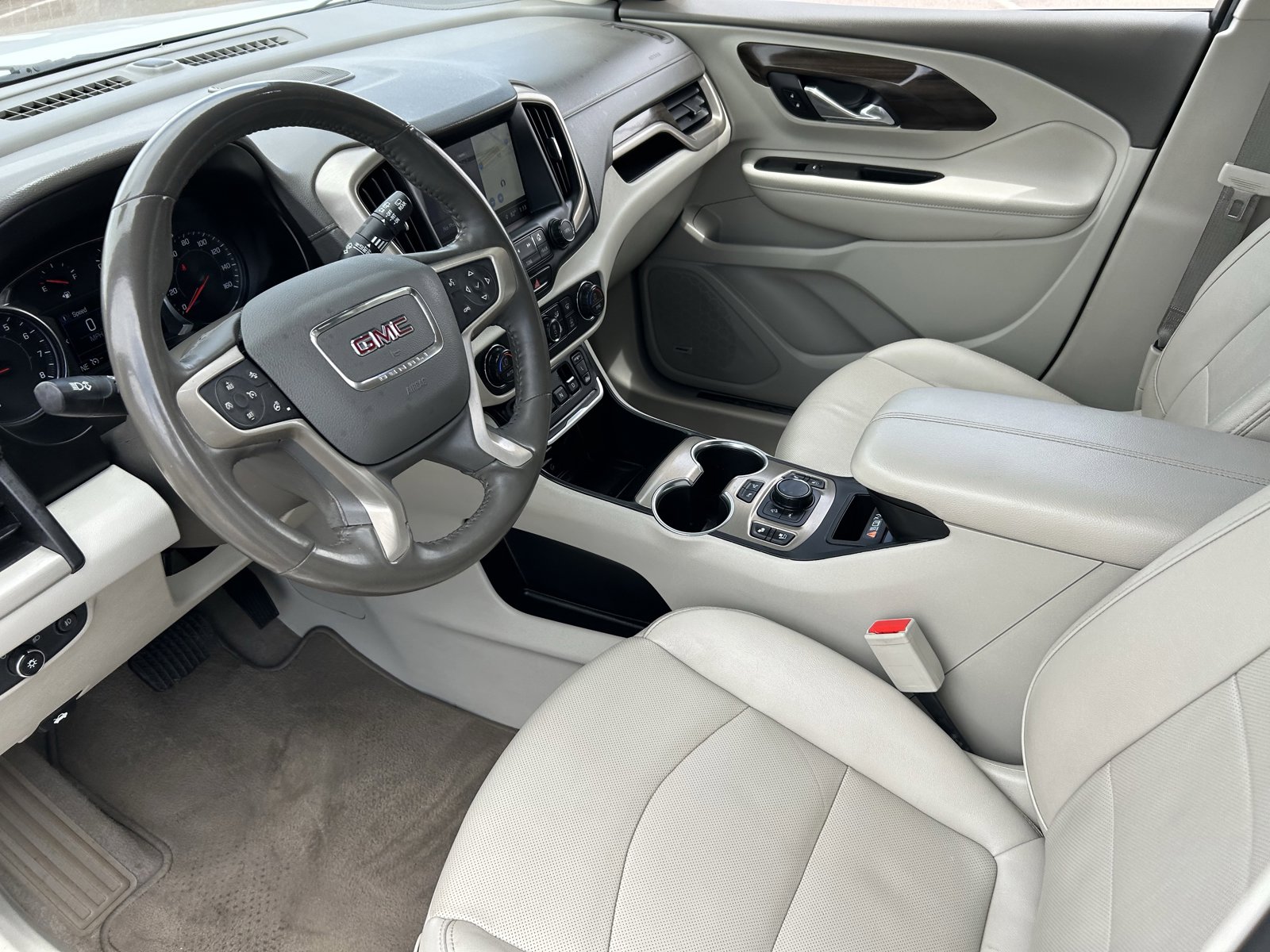 Used 2018 GMC Terrain Denali w/ Advanced Safety Package image 28