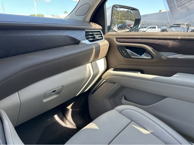 Certified 2021 GMC Yukon XL Denali w/ Denali Premium Package AWD/4WD image 5