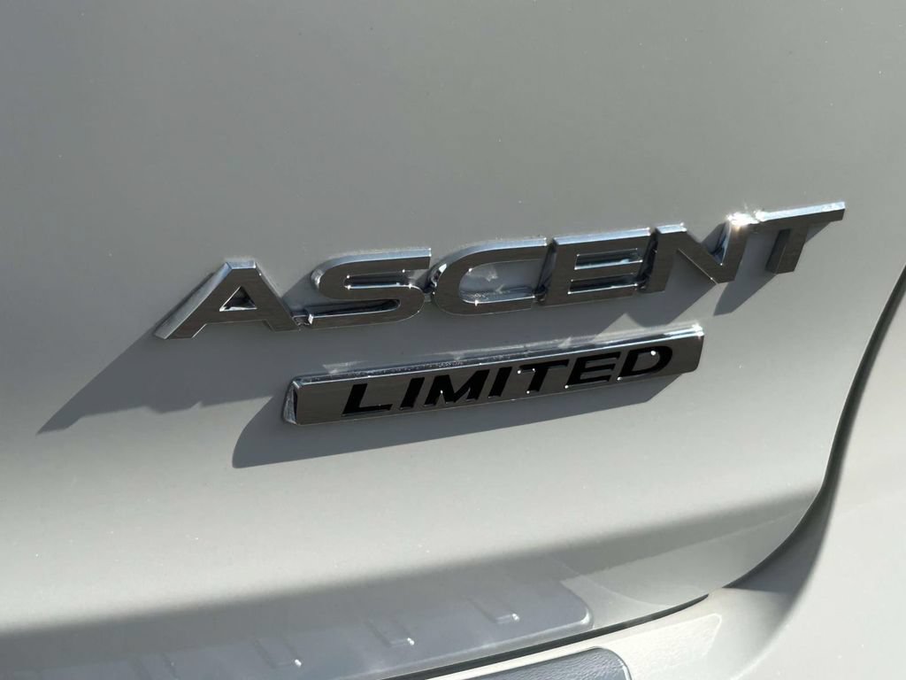 Used 2023 Subaru Ascent Limited w/ Technology Package AWD/4WD image 8