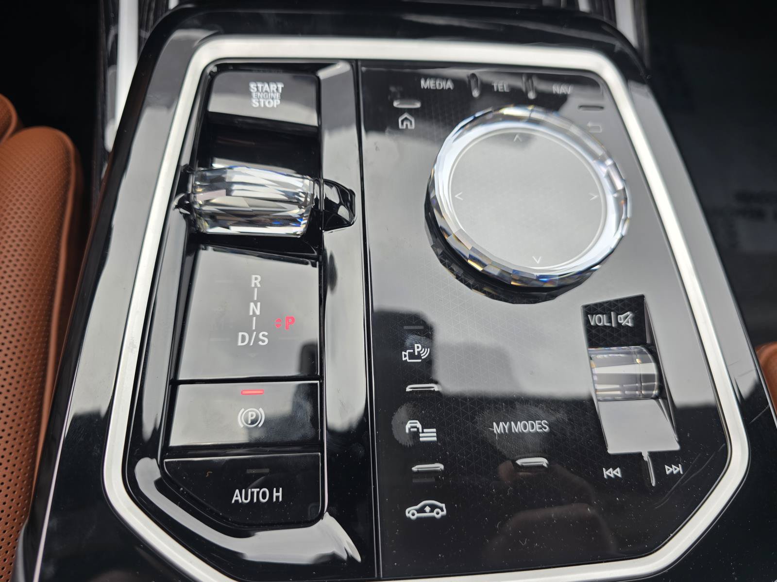 New 2026 BMW 750e xDrive w/ Executive Package AWD/4WD image 21