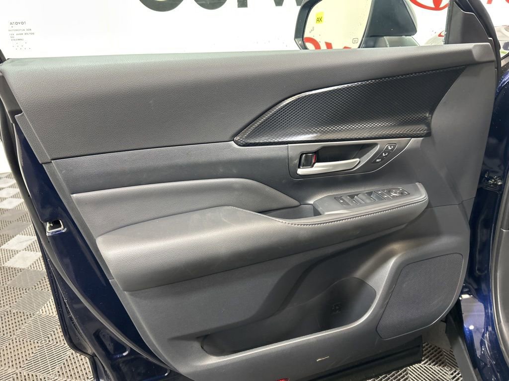 Used 2026 Toyota Grand Highlander AWD Hybrid image 21