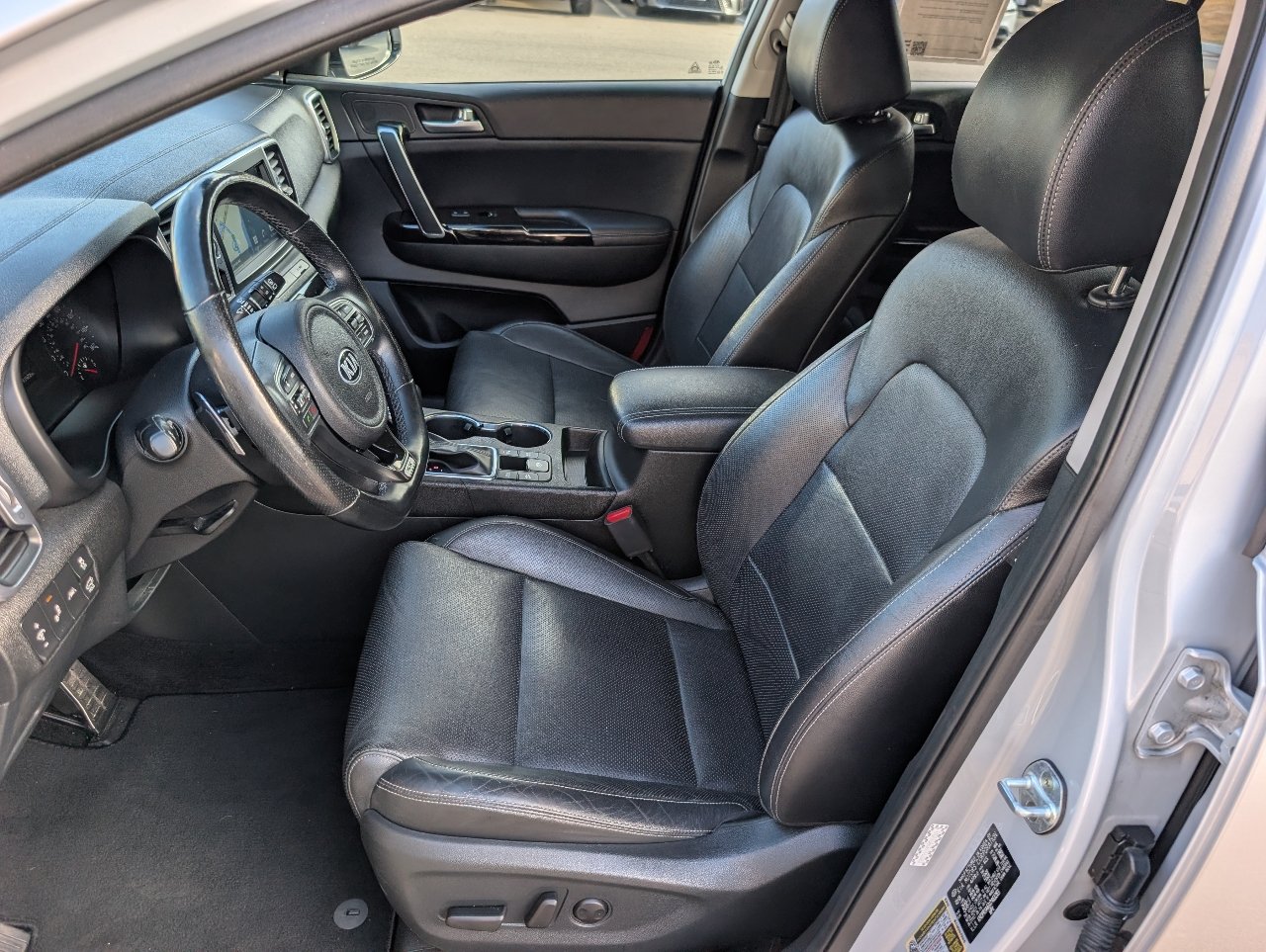Used 2018 Kia Sportage SX FWD image 2