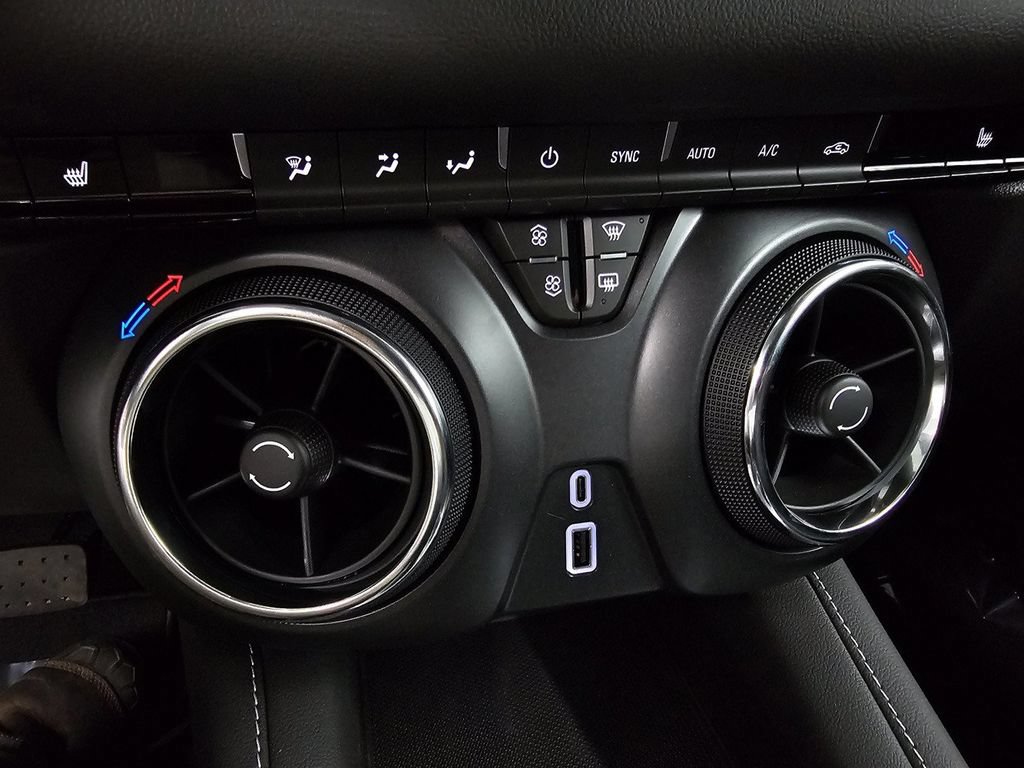 Used 2026 Chevrolet Blazer LT FWD image 18