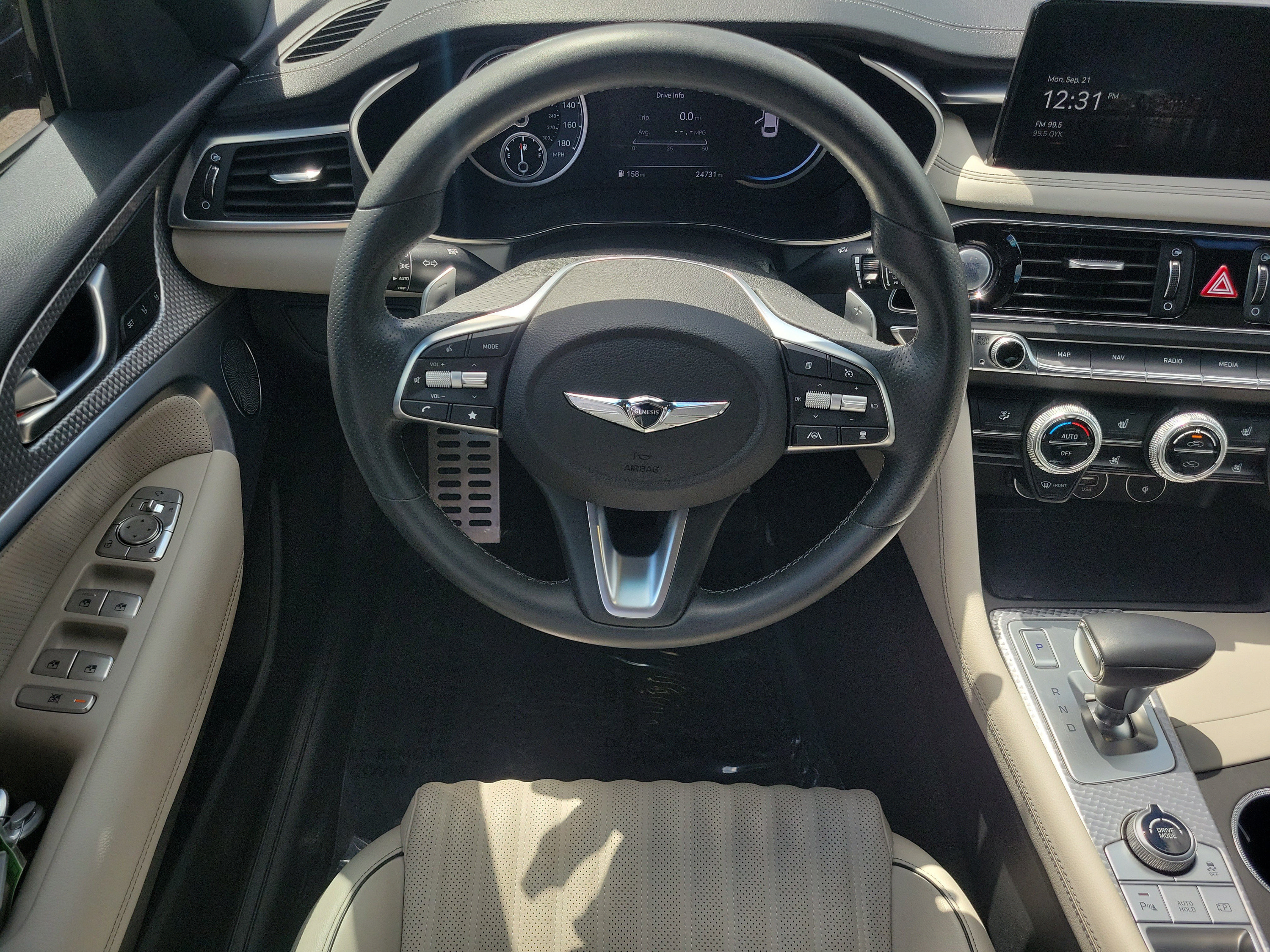 Used 2023 Genesis G70 2.0T w/ Sport Prestige Package RWD image 12