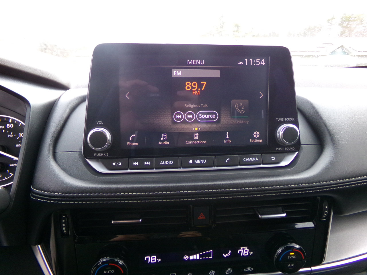 Used 2021 Nissan Rogue SV image 19