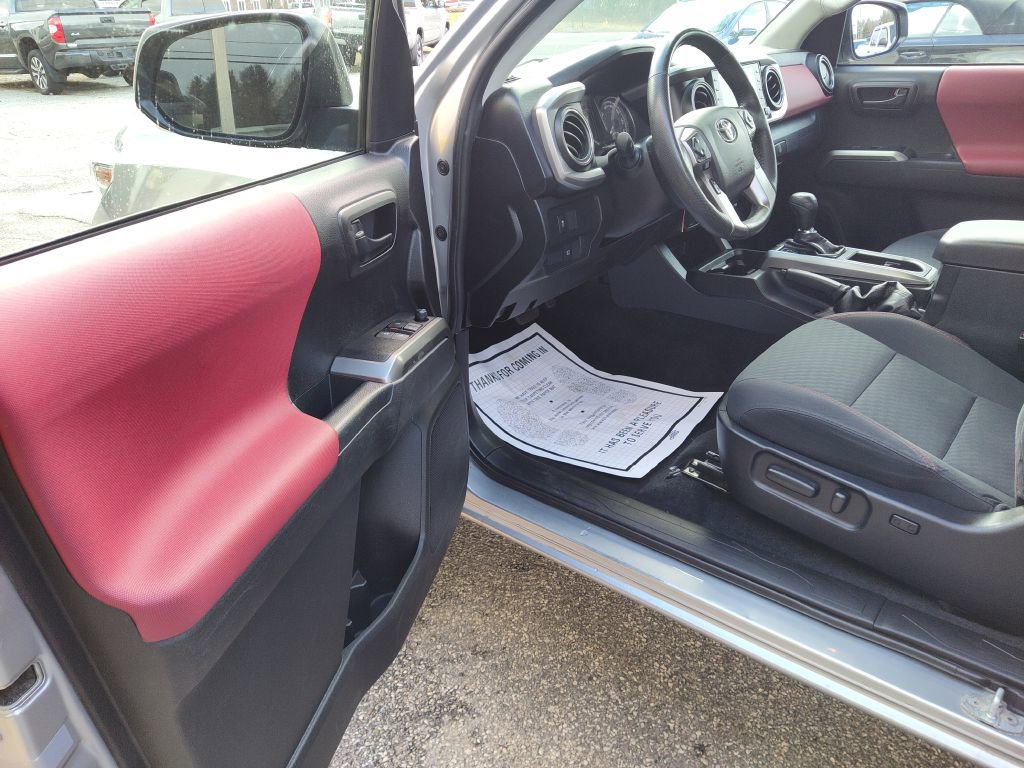 Used 2021 Toyota Tacoma SR5 image 11