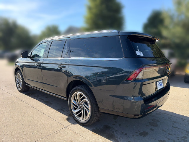 New 2026 Lincoln Navigator L Reserve AWD/4WD image 9