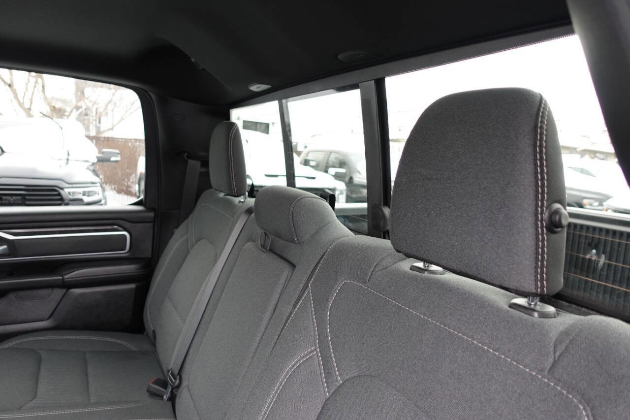 Used 2022 RAM 1500 Big Horn AWD/4WD image 25