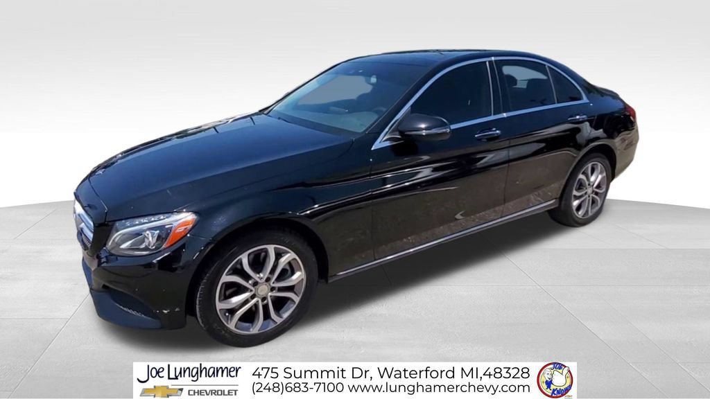 Used 2016 Mercedes-Benz C 300 4MATIC Sedan image 4