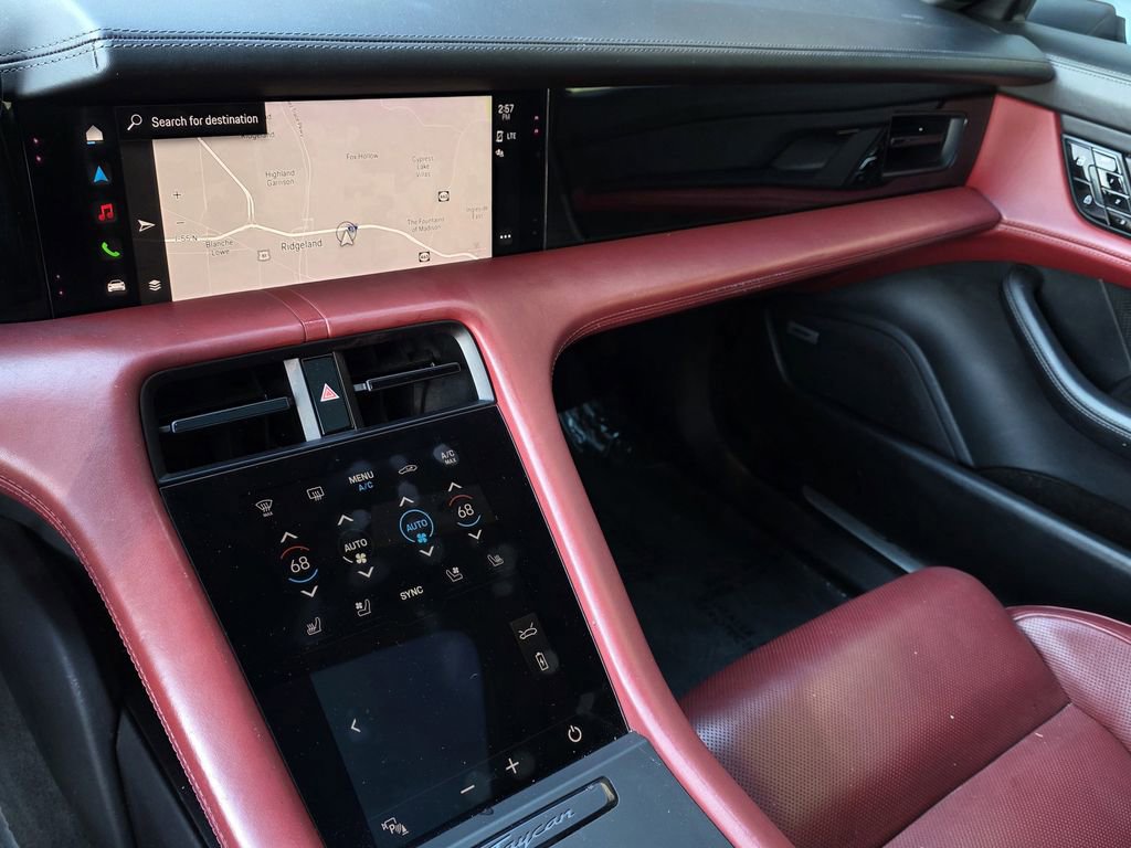 Used 2020 Porsche Taycan 4S image 19