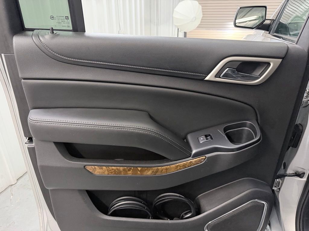 Used 2015 GMC Yukon XL Denali w/ Open Road Package AWD/4WD image 32