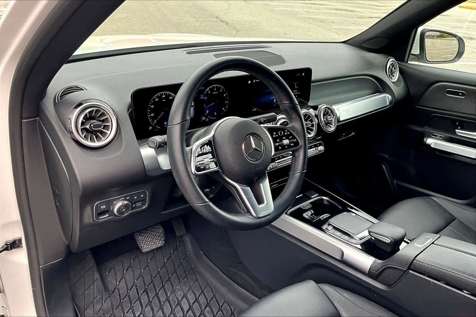 Used 2022 Mercedes-Benz GLB 250 image 18