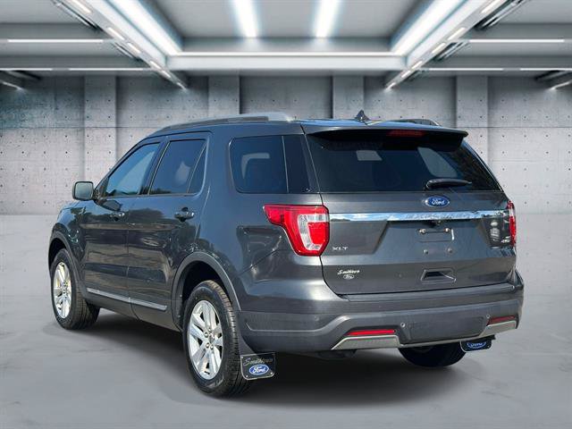 Used 2019 Ford Explorer XLT w/ Equipment Group 202A AWD/4WD image 5