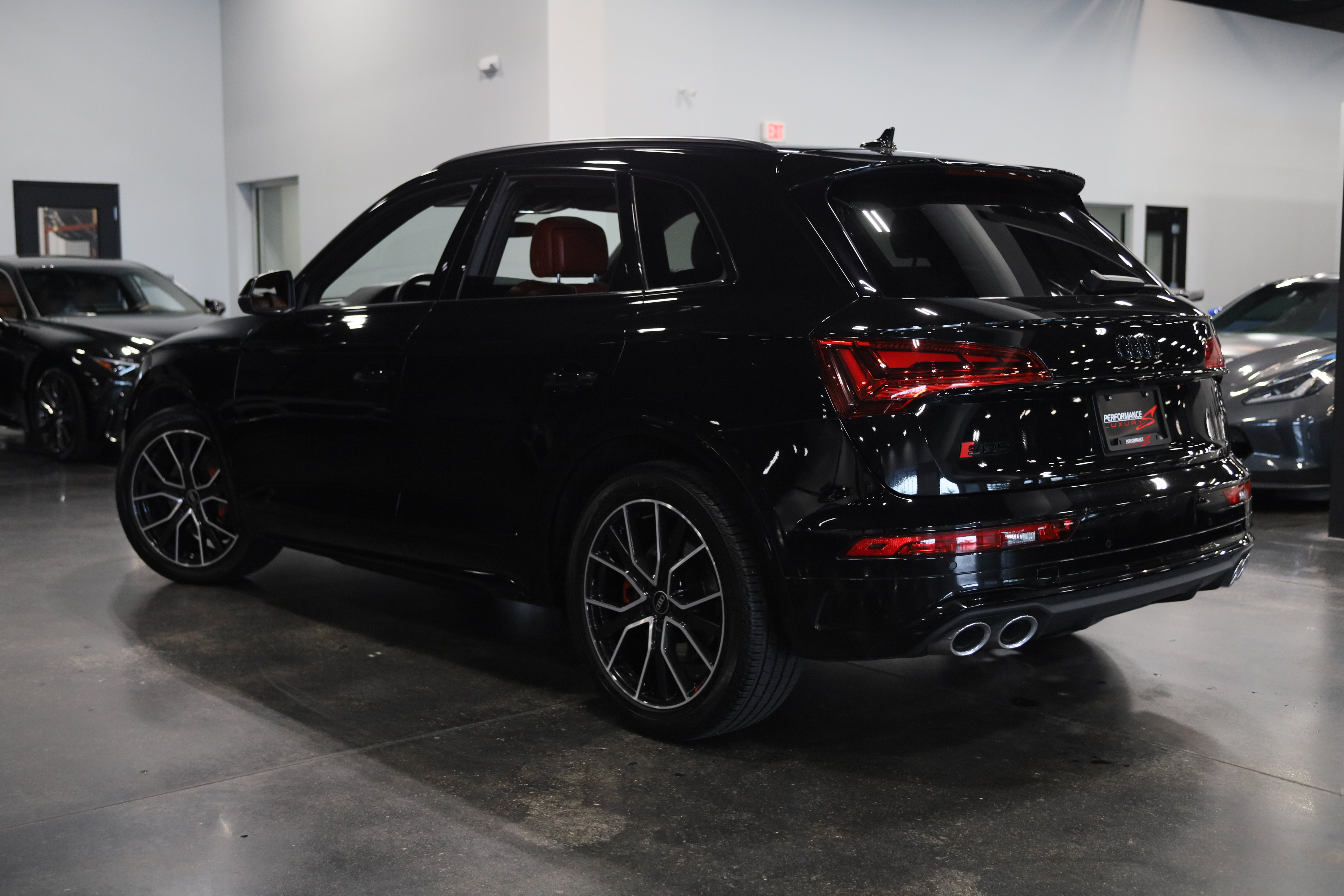 Used 2023 Audi SQ5 Premium Plus w/ Premium Plus Package AWD/4WD image 4