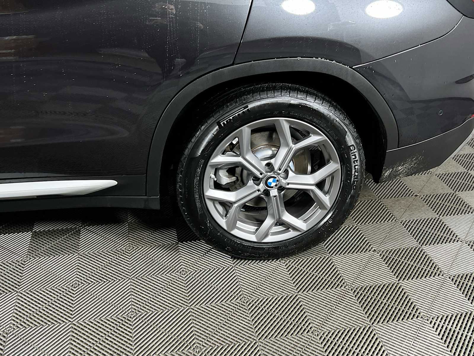 Used 2024 BMW X3 xDrive30i w/ Premium Package AWD/4WD image 32