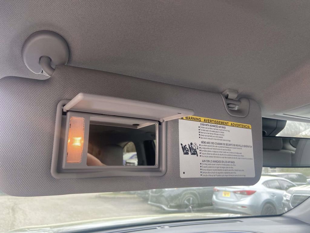 Used 2019 Toyota Highlander XLE image 33