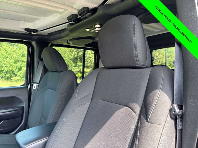 Used 2023 Jeep Gladiator Sport AWD/4WD image 6