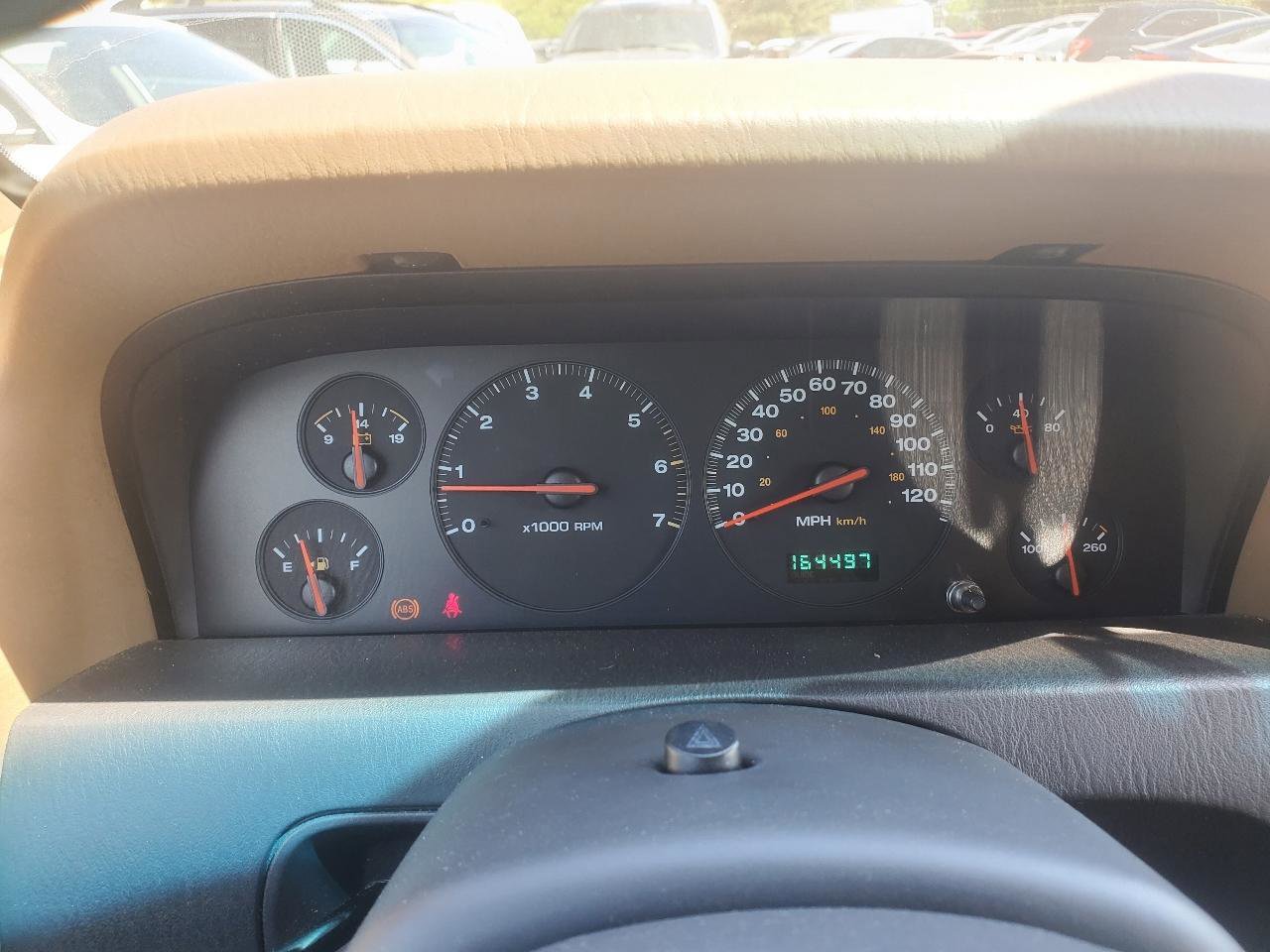Used 2000 Jeep Grand Cherokee Laredo RWD image 18