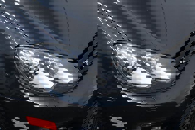 Used 2013 Volkswagen Golf 4-Door image 25