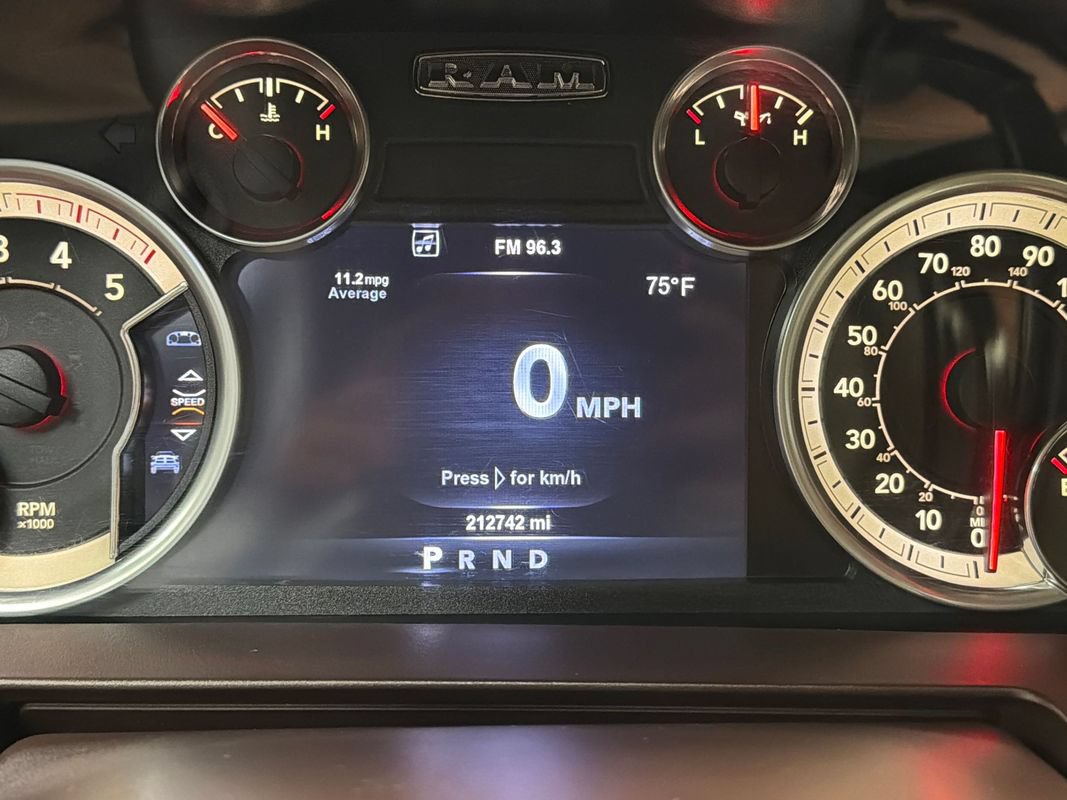 Used 2015 RAM 3500 Laramie AWD/4WD image 19