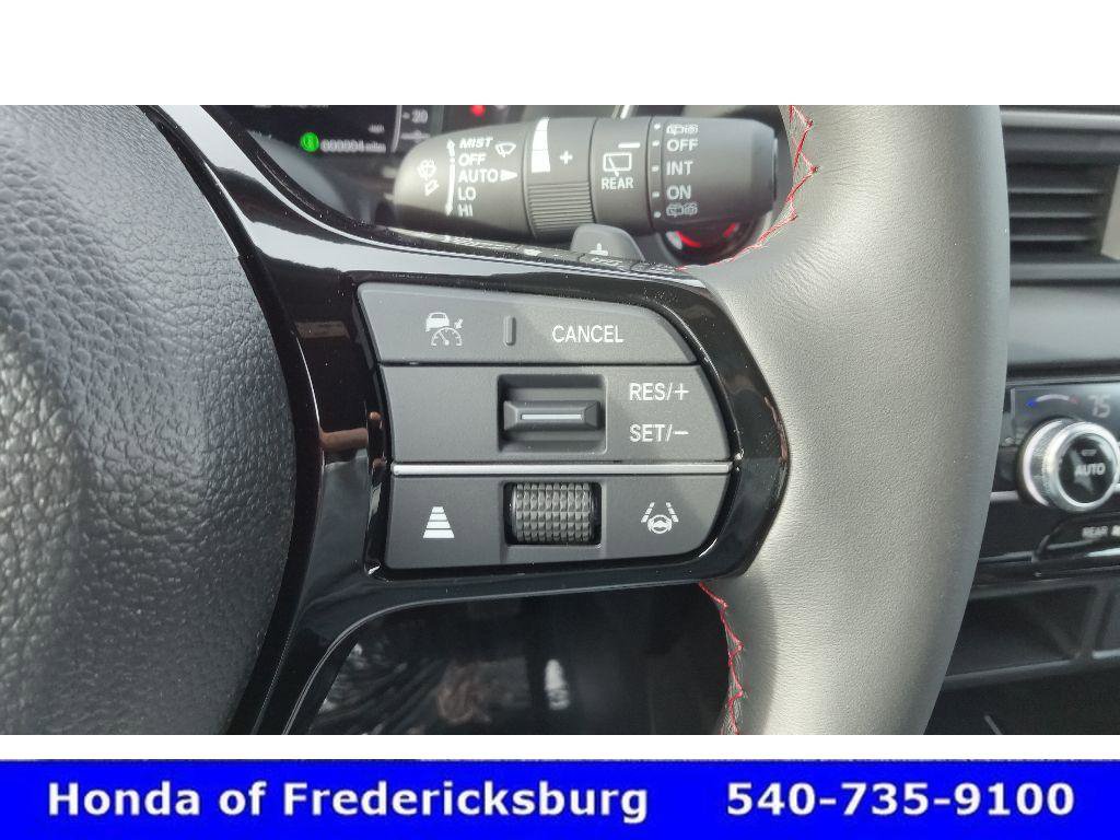 Certified 2025 Honda Pilot Black Edition image 14